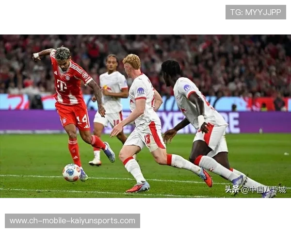 凯恩倒地扫射破门,拜仁火力持续在线 凯恩倒地扫射破门,拜仁火力持续在线