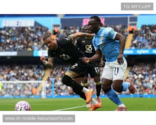 曼城边路强突制造巨大压力，多库传中被封