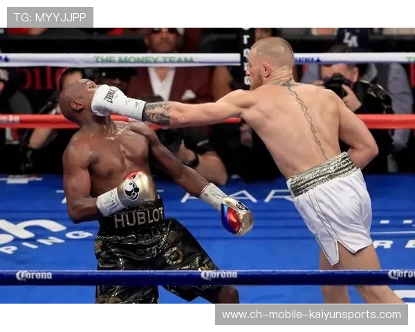 油管博主跨界挑战拳击被揍